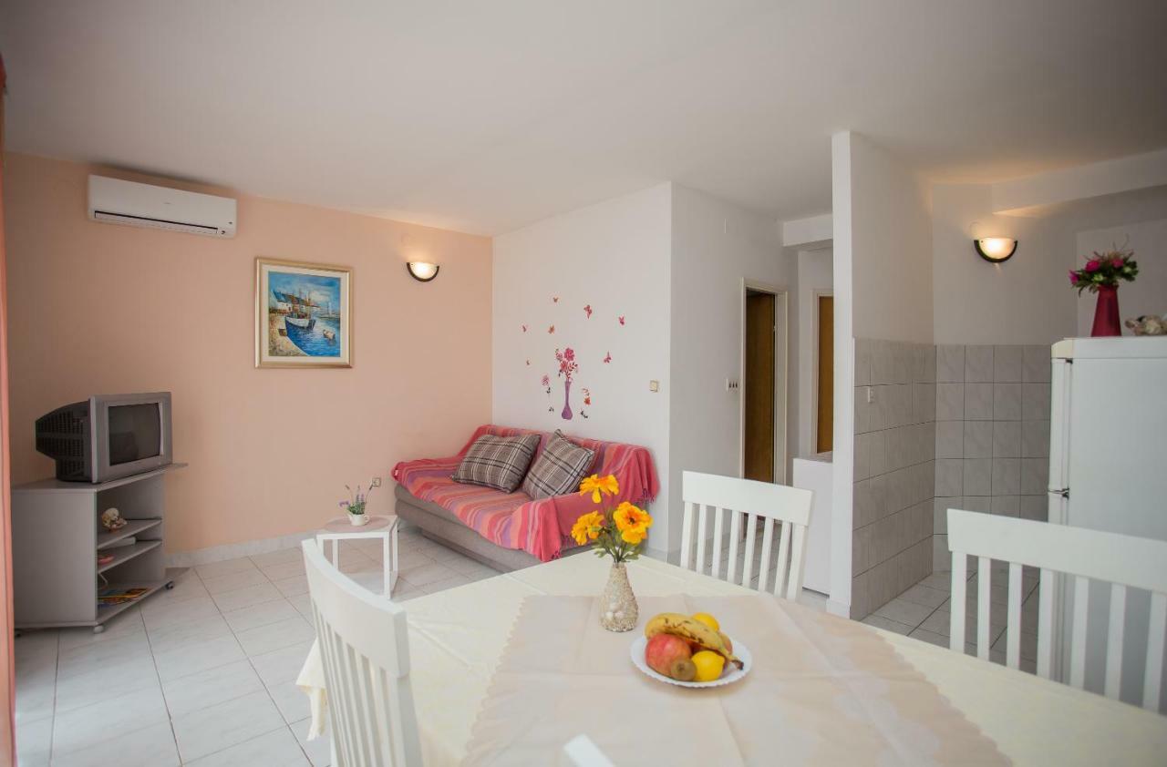 Apartments Gloria Primošten Kültér fotó